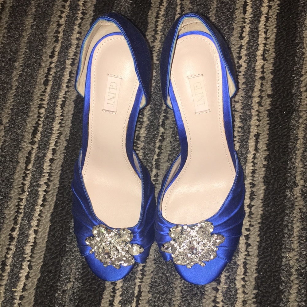 High heel shoes